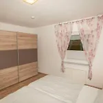 公寓 Insel Ruegen - Haus Albatros *